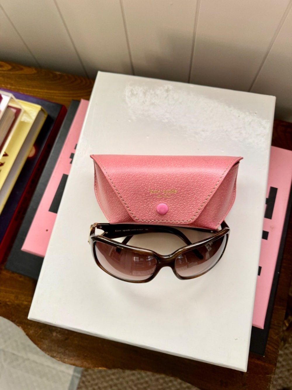 Kate Spade sunglasses Y2K Curved Wrap Tortoise shell deadstock never worn case - Picture 10 of 15